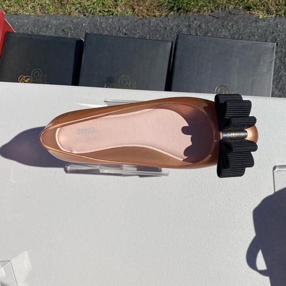 Melissa Collaboration with Jason Wu - Picture 4 of 4